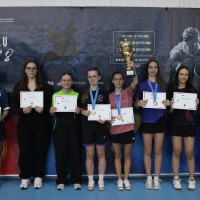 top8_u17.jpg